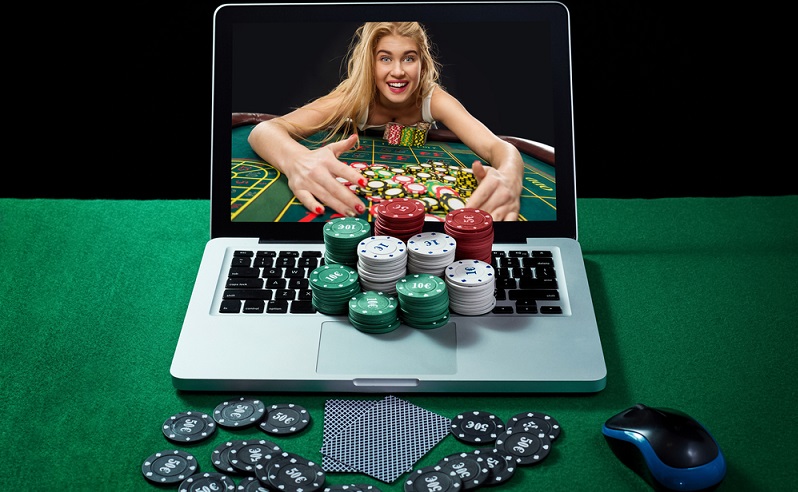 Die Selbstständigkeit lockt immer mehr Menschen: Warum nicht ein neue Online Casinos gründen. ( Foto: Shutterstock- nazarovsergey )