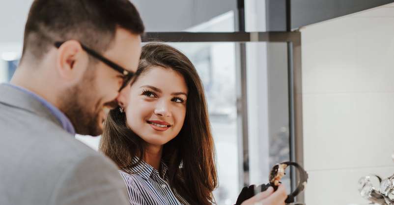 Unternehmer, die ihr Geld in Wertanlagen anlegen möchten, sollten zum einen die nötigen Kenntnisse mitbringen, zum anderen über genügend Geduld verfügen. ( Foto: Shutterstock-hedgehog94 _)