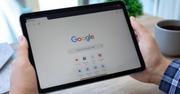 Google-Suchergebnisse: BGH spricht Klägern Recht zu BGH gibt Klägern Recht: Google muss auslisten (Foto: AdobeStock - DenPhoto 452644002)