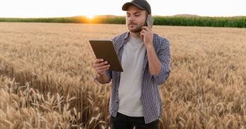 Studie zeigt: Landwirte unzureichend auf Transformation (Foto: AdobeStock - scharfsinn86 616455755)