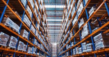 Künstliche Intelligenz: Schlüsselfunktion im Einkauf (Foto: AdobeStock - AkuAku 709382395)