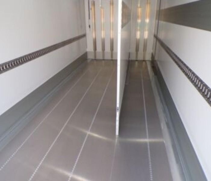 Wenige Zentimeter, große Wirkung: Die neue KRESS CoolerBox2.0 (Foto: Kress Fahrzeugbau GmbH)