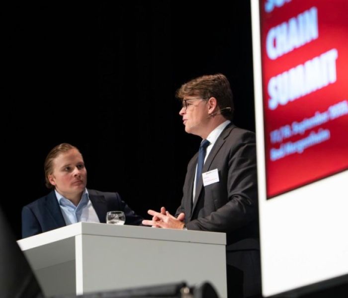 Exklusives Interview "Zwischen Stoff und Stahl: Echte Einblicke, (Foto: Nicolas Munk)