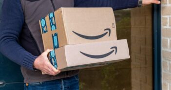 Amazon PPC vs. Amazon DSP – Welche Strategie ist wann die richtige? (Foto: AdobeStock - Pixavril - 400150969)