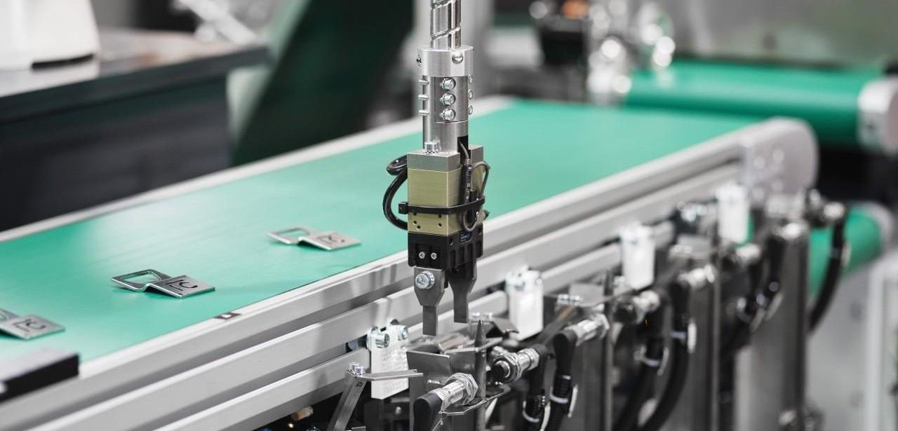 Montech TB40 Förderband integriert Motor und spart wertvollen (Foto: MONTECH AG)